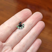 Load image into Gallery viewer, 16G 1/4 Black Green Perfect Peacock Cartilage Tragus Earring