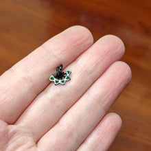 Load image into Gallery viewer, 16G 5/16 Black Green Perfect Peacock Labret Monroe Tragus