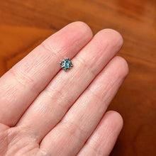 Load image into Gallery viewer, 20G 1/4 Blue Gem Rhombus Retro Nose Bone