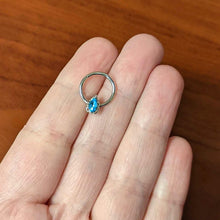 将图片加载到图库查看器,16G 3/8 Clear Blue Gem Oval Art Deco Hinged Segment Ring