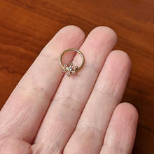 将图片加载到图库查看器,16G 3/8 Clear Gem Rose Gold Tone Snowflake Hinged Segment Ring