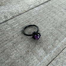 将图片加载到图库查看器,16G 3/8 Purple Amethyst Black Claw Hand Hinged Segment Ring