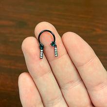 将图片加载到图库查看器,16G 3/8 Clear Gem Black Night Palm Tree Dangle Horseshoe