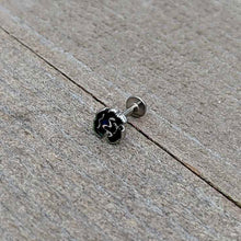 Load image into Gallery viewer, 16G 1/4 Spring Flower Green Blue Labret Monroe Tragus
