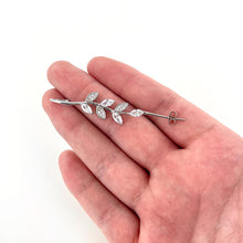 Load image into Gallery viewer, Clear CZ Gem Alternating Style Leafy Vine Ear Cuff Bar Earring