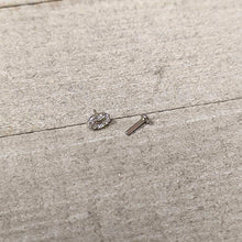 Load image into Gallery viewer, 16G 1/4 Clear CZ Gem Kissy Lips Threadless Labret Tragus