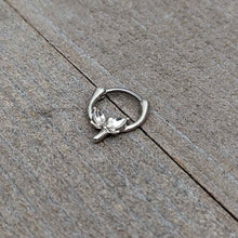 Load image into Gallery viewer, 16G 5/16 Clear Gem Simple Style Dragonfly Cartilage Clicker