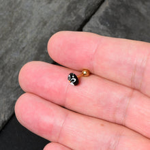 将图片加载到图库查看器,16G 1/4 Gold Tone Round Penguin Face Holiday Cartilage Earring
