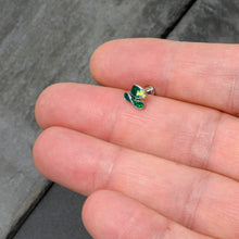 Load image into Gallery viewer, 16G 5/16 Glitter Top Hat Shamrock St Patricks Labret Monroe Tragus