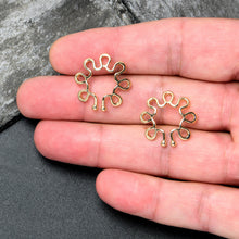 Load image into Gallery viewer, Gold Tone Trippy Flower Clip On Fake Nipple Ring Set