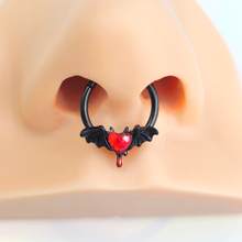 将图片加载到图库查看器,16G 3/8 Red Gem Black Bleeding Heart Bat Hinged Segment Ring