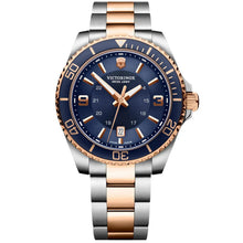 Load image into Gallery viewer, Victorinox Men's Maverick Large