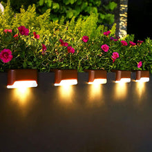 将图片加载到图库查看器,8-Pack: Solar LED Deck & Step Lights