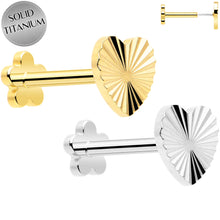 将图片加载到图库查看器,18G Titanium Flat Back Earring Threadless Reversible Heart