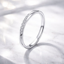 将图片加载到图库查看器,925 Sterling Silver Pavé Set CZ Platinum Plated Ring Size 6 for Women