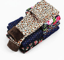 Load image into Gallery viewer, Baby Girls Leggings Thick Warm Dot Pants Kid Girl Leopard Plus Pants Children Vintage Flowers Trousers For Girls Kids