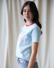 将图片加载到图库查看器,Sun Kissed Tee