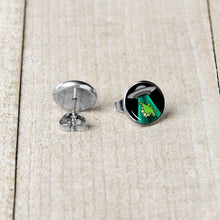将图片加载到图库查看器,Alien UFO Dinosaur Abduction Stud Earrings Set by Onyx O