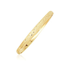 Load image into Gallery viewer, 10k Yellow Gold Dome Childrens Diamond Cut Florentine Bangle
