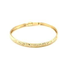 Load image into Gallery viewer, 10k Yellow Gold Dome Childrens Diamond Cut Florentine Bangle