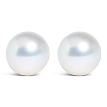 Load image into Gallery viewer, 14k White Gold 5-5.5MM Cultured Freshwater Pearl Solitaire Stud Earrings