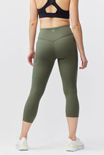 Load image into Gallery viewer, Go Again Women's Cropped Leggings Length 21"