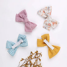 Load image into Gallery viewer, 4Pcs Leopard Print Hair Bow Clips for Baby Girls Lace Barrettes