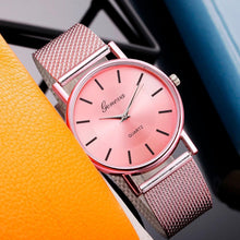 Load image into Gallery viewer, New Women's Casual Silicone Strap Quartz Watch Top Brand Girls Bracelet Clock Wrist Watch For Women and Girls
