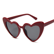 将图片加载到图库查看器,Elegant Retro Love Heart Sunglasses Women Big Frame Personality Sunglasses Fashion Cute Retro Cat Eye Vintage Sunglasses For Women and Girl