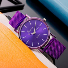 Load image into Gallery viewer, New Women's Casual Silicone Strap Quartz Watch Top Brand Girls Bracelet Clock Wrist Watch For Women and Girls