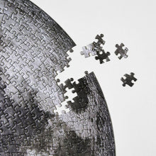 Load image into Gallery viewer, 1000pcs Modern Round Puzzles Toys Puzzles Educational Toys Puzzles For Adults Interesting Goods Learning And Education Moon and Planets Puzzles