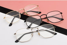 Load image into Gallery viewer, Unisex Woman and Man Vintage Retro and Modern Sunglasses Square Metal Frame Sunglasses Pilot Mirror Classic With UV400 Protection