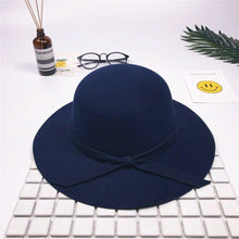 Load image into Gallery viewer, Modern Elegant Baby Summer Sweet Girls Hat With Bow knot Bowler Beach Hat For Girls