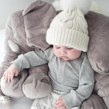 将图片加载到图库查看器,2Pcs Modern Mother & Baby Child Warm Winter Beanie Fur Pom Hat Crochet Ski Cap For Winter