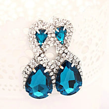 Load image into Gallery viewer, Hop Bijouterie Earring Studs Women's Handbags Droplets Shining Gold Silver Plated Crystal Drop Earrings Women Snowflake E017