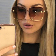Load image into Gallery viewer, Luxury Square Modern WIth Metal Luxury Bee Sunglasses For Women and Ladies With Retro Brand designer Metal Frame Oversized Style And Grandient Glasses