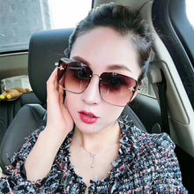 Load image into Gallery viewer, Luxury Square Modern WIth Metal Luxury Bee Sunglasses For Women and Ladies With Retro Brand designer Metal Frame Oversized Style And Grandient Glasses