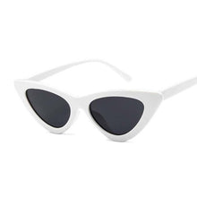 将图片加载到图库查看器,Vintage Cateye Sunglasses For Women In Famous Retro Small Cat Eye Style In NEW Modern Edition with UV400 Protection