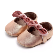 将图片加载到图库查看器,Baby Shoes Infant Girl First Walkers Bowknot Soft Rubber Sole Newborn Pre Walkers Shine Stylish Shoes