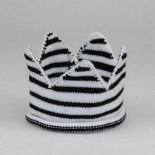 将图片加载到图库查看器,Modern Luxury New Trend Baby Hat Girls and Boys Crown Knitted Cap Toddler Empty Top Hats Newborn Design Woolen Yarn Bonnet For Kids