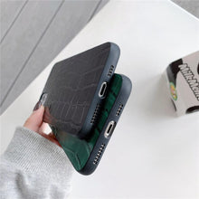 将图片加载到图库查看器,Retro Crocodile Leopard Snake Zebra Pattern Texture PU Leather Cases For iPhone 14 13 Phone Cover Unique Design Shockproof Soft Grip Leather Phone Case For iPhone