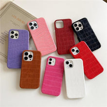 Load image into Gallery viewer, Genuine Leather Case for iPhone 13 Pro Classic Pattern Real Leather Full Coverage High-end Luxury Glossy Leather Couple Soft Case For iPhone 14 11 12 13 Pro Max 7 8 Plus 2 iPhone Cover