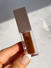 Load image into Gallery viewer, Limited Edition Luxe Lip Oils