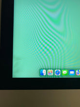 Load image into Gallery viewer, Apple iMac (21.5-inch 2017) 3.4 GHz i5 8GB RAM 1TB Storage (Silver)