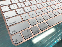 将图片加载到图库查看器,Apple Magic Keyboard (2nd Gen) Touch ID / Pink Compact A2449