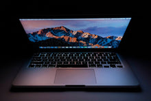 Load image into Gallery viewer, MacBook Pro (2015) 13-inch – Intel Core i7 3.1GHz – Iris Graphics 6100