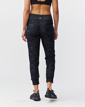 Load image into Gallery viewer, Excel Jogger 7/8 Length 28" Pant