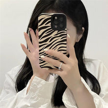 将图片加载到图库查看器,Luxury Zebra Pattern PU Leather Phone Case for iPhone 7 8 Plus X XR XS 11 12 13 14 Pro Max Soft Silicon Cover Girl Black White Zebra Print Phone Cover Black Soft Leather Black White Case For iPhone