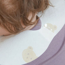 Load image into Gallery viewer, 50-Pack Disposable Bibs for Babies Aged 6 Months to 2 Years Cartoon Bear Feeding Bib for Boy Girl Non-woven Drool Towel