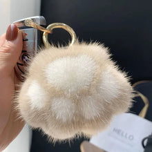 将图片加载到图库查看器,Cat Paw Plush Keychain – Cute Fluffy Faux Fur Pendant for Bags & Keys